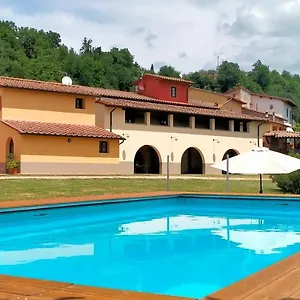 https://lo-zolfino.it-tuscanyhotel.com