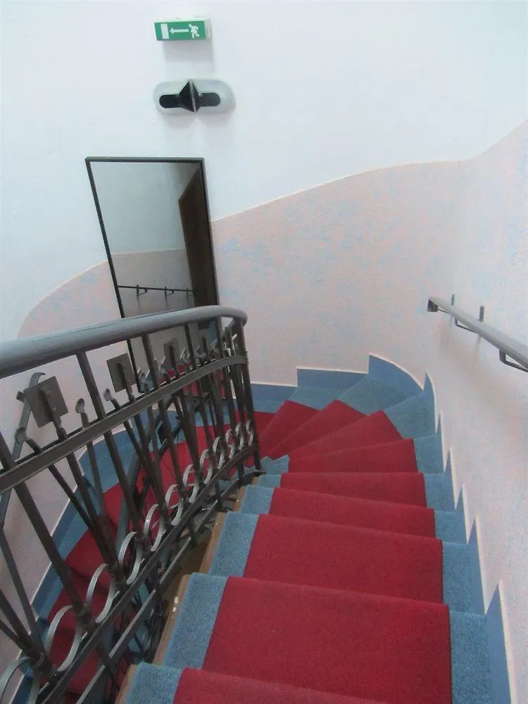 Hotel Nizza Milan 2*,  Italy